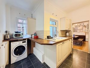 Photo 1- click for photo gallery